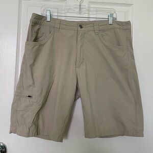 Patagonia Quandary Performance Hiking Cargo khaki